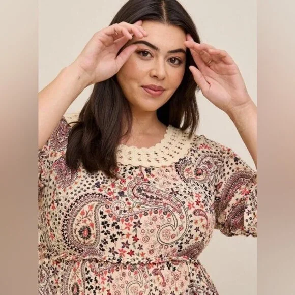 Torrid Babydoll Clip Dot Crinkle Gauze Crochet Neck Top Size 2x - Picture 2 of 16